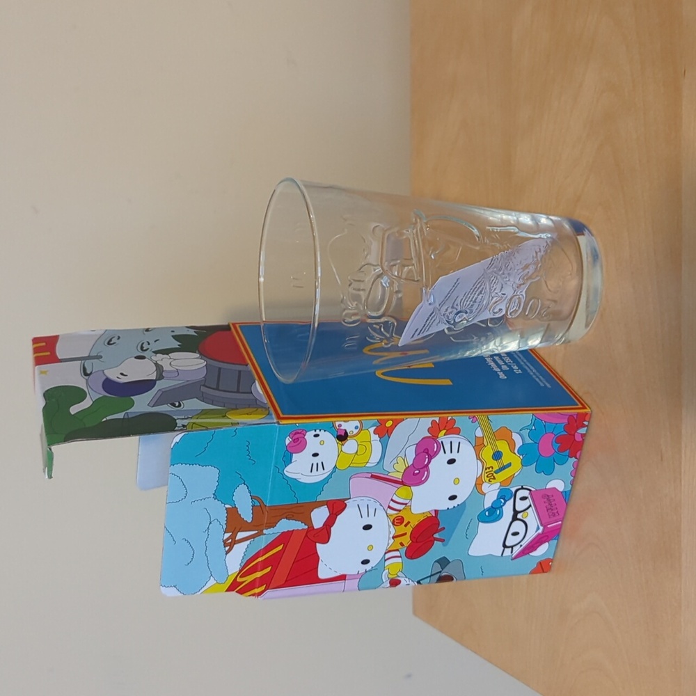 Hello Kitty /Snoopy McDonald's Collector's Cup 2024 McDonalds Glass NEW …